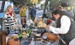 Girne Belediyesi'nin organizasyonu ile dün Vintage & Antika Pazarı düzenlendi