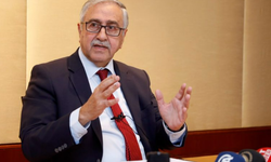 Mustafa Akıncı’dan demokrasi vurgusu: “Zulmün, adaletsizliğin ve antidemokratik düzenin elbet sonu gelecek”