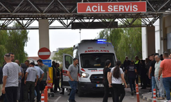 Yenierenköy’deki kazada yaralanan 3 öğrencinin tedavileri sürüyor