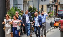 Erhürman Güzelyurt'ta halkla buluştu