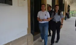 Sahte evrak suçundan tutuklanan zanlı mahkemeye çıkarıldı
