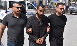 Acil servisin kapısını kırdı