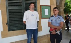 Romanya'dan getirdiği altınları Kuzey'de sattı
