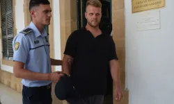 Gönyeli’de Olaylı Gece: Turist Zanlı Polis Memurunu Yaraladı, Cezaevine Gönderildi