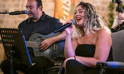 LTB Akustik Sahne’de Aysu Mişon sahne aldı