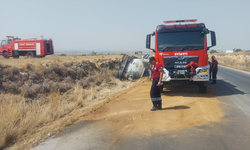 İskele-Ercan ana yolunda akaryakıt yüklü tanker devrildi