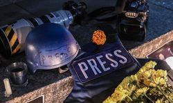 Reuters ve AP Gazze'de gazetecilerin öldürülmesinden dolayı öfkeli olduklarını açıkladı