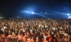 Girne Arkın Group Fest 25” kapsamında Teoman sahne aldı