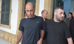 Mahkeme salonunda fotoğraf çekti tutuklu yargılanacak