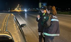 Polis denetimlerinde 3 kişi tutuklandı, yüzlerce trafik suçu tespit edildi