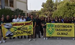 NKL Okul Aile Birliği, okul binası önünde basın açıklaması yaptı