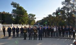 15 Kasım Cumhuriyet Bayramı…Lefkoşa Şehitler Anıtı’nda tören gerçekleştirildi