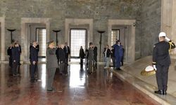 İlk yurt dışı resmi ziyareti kapsamında Ankara’da bulunan Cumhurbaşkanı Tufan Erhürman, bugünkü temaslarına Anıtkabir’le