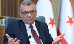 Tufan Erhürman: Bürokratik sıkıntılar nedeniyle burada doğmuş bir gencin bunları yaşaması kabul edilemez