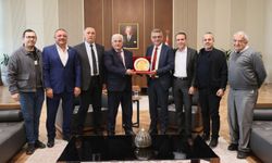 Cumhurbaşkanı Tufan Erhürman, Kıbrıs Türk İşçi Sendikaları Federasyonu (TÜRK-SEN) Başkanı ve beraberindeki heyeti kabul