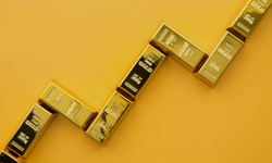 Altın kâr satışlarıyla rekor seviyeden geriledi