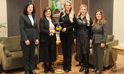 Nilden Erhürman, DAÜ Kadın Araştırmaları Merkezi Heyetini kabul etti