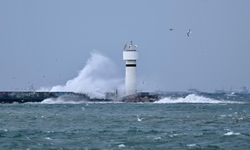 İstanbul'da fırtına etkisini sürdürüyor