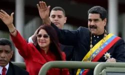 Venezula'da eşiyle birlikte yakalanan bir dönemin güçlü First Lady'si Cilia Flores kimdir?