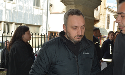 Ercan Havalimanı’nda kanunsuz patlayıcı madde suçundan tutuklanan Emre Aksu cezaevine gönderildi