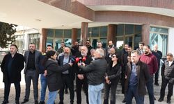 Sendikalar, Ektam işçileri için dayanışma hesabı açılmasına izin verilmediği gerekçesiyle İçişleri Bakanlığı önünde eyle