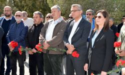 Demokrasi Şehitleri Lefkoşa’da düzenlenen törenle anıldı