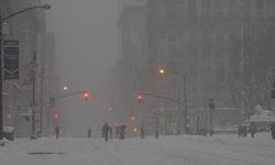 ABD'deki kar fırtınası hayatı durma noktasına getirdi