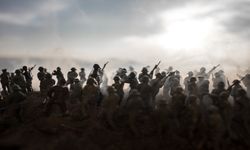 Politico beş ülkede anket yaptı: Batılı ülkeler yeni bir dünya savaşı bekliyor