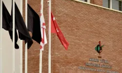 Hekim örgütleri Hükümeti istifaya, hekimleri hastanelere siyah bayrak asmaya çağırdı