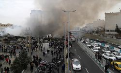 Tahran'daki bir çarşıda yangın çıktı