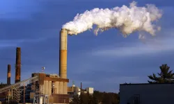 Rapor: Petrol devleri iklim taahhütlerinden geri adım atıyor