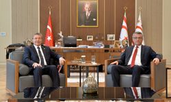 Erhürman, Üstel’i kabul etti