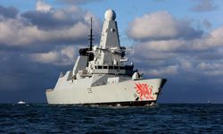 İngiltere, Doğu Akdeniz'e savaş gemisi ve iki dron savar helikopter konuşlandırma kararı aldı