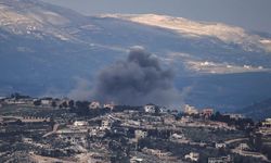 İsrail ordusu, Lübnan'ın güneyine fosforlu top mermileriyle saldırı düzenledi