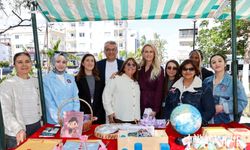 Erhürman çifti Emekçi Kadınlar Panayırı’nı ziyaret etti