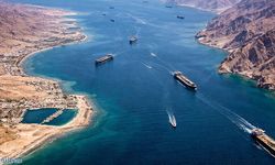 Hürmüz Boğazı'ndan Türk sahipli ilk gemi geçti