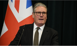 Starmer, İran'ı vuran ABD'nin Güney Kıbrıs'taki İngiliz üssünü kullanmadığını belirtti