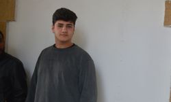 Lefkoşa'da trafikte tartıştığı aracın farını kıran Emirhan Aksaç teminatla serbest bırakıldı