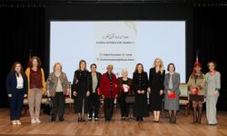 Nilden Bektaş Erhürman, Kıbrıs’ın Kadın Değerleri Paneli’ne katıldı