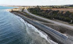 Lefke Belediyesi Gemikonağı Sahili’nde düzenleme çalışmaları sürüyor