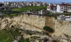 İtalya'da toprak kayması felaketinde 13 yetkiliye soruşturma