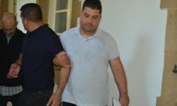 Ercan’da sahte evrak ve gümrüksüz mal zanlısına 1 gün tutukluluk