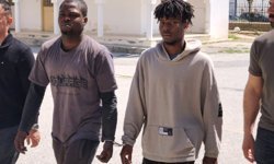 Lefkoşa’da uyuşturucu ve patlayıcıyla yakalanan iki zanlı tutuklandı