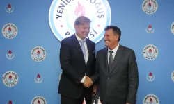 Arıklı, Alman Milletvekili Krah’ı kabul etti