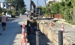 Haspolat Barış Caddesi’nde drenaj çalışmaları sürüyor