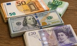 Dolar, Euro ve Sterlin güne hangi seviyeden başladı?