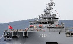 TCG Işın Girne açıklarında arama-kurtarma görevinde