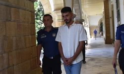 Ercan’da şüpheli maddeyle yakalandı: 1 gün tutuklu