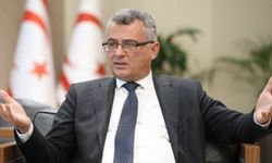 Erhürman: Güveni aşındıran adımları aktarıyoruz