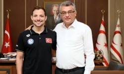 Erhürman, milli yüzücü Doğukan Ulaç ile bir araya geldi